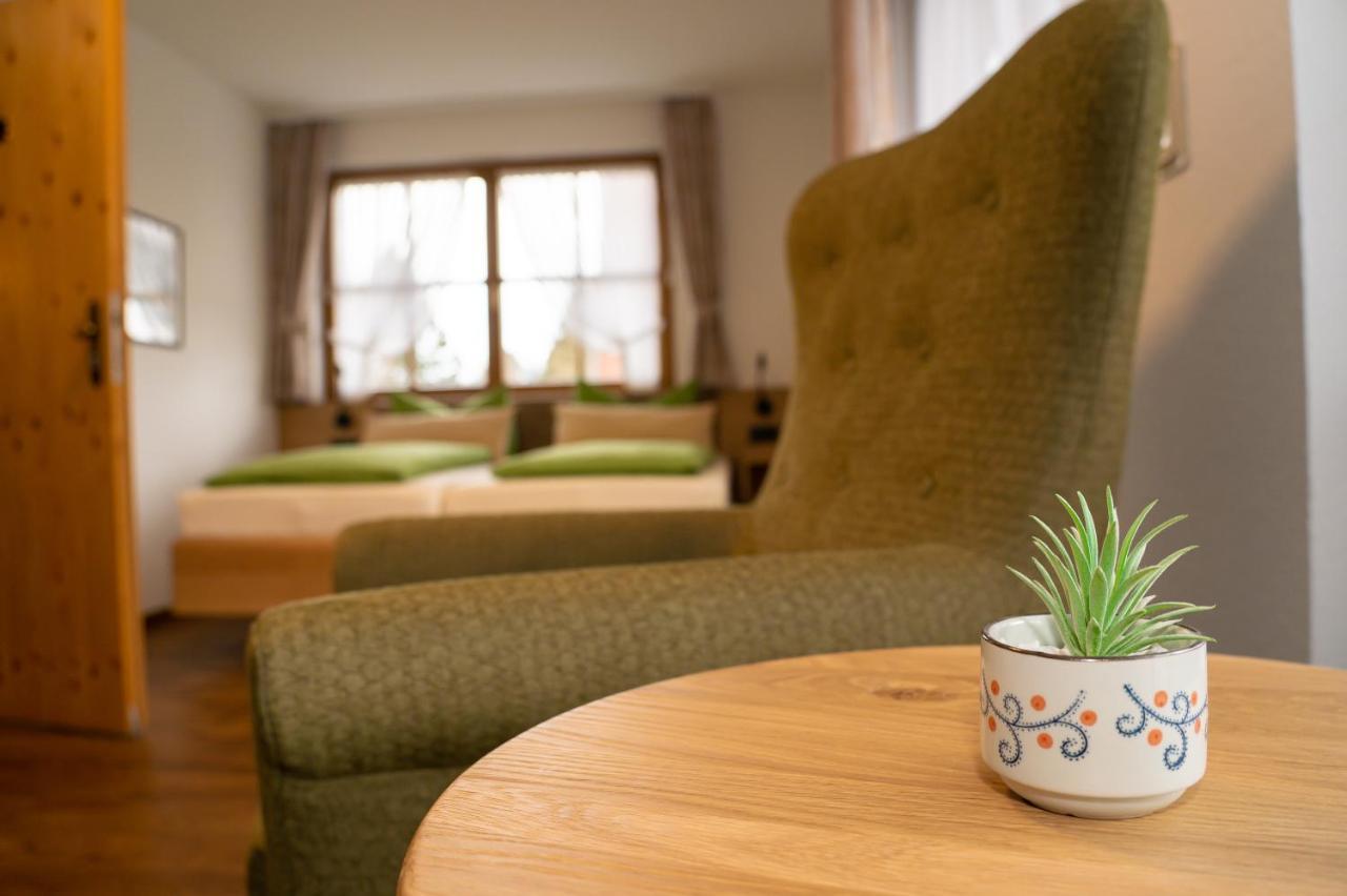 Hotel Und Berggasthof Zum Sonnenhof 소르지 외부 사진