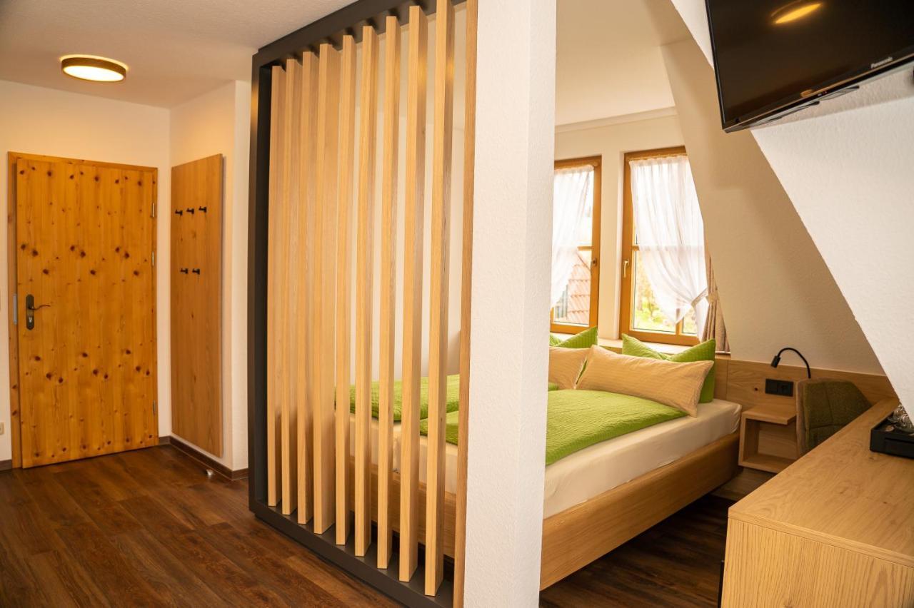 Hotel Und Berggasthof Zum Sonnenhof 소르지 외부 사진
