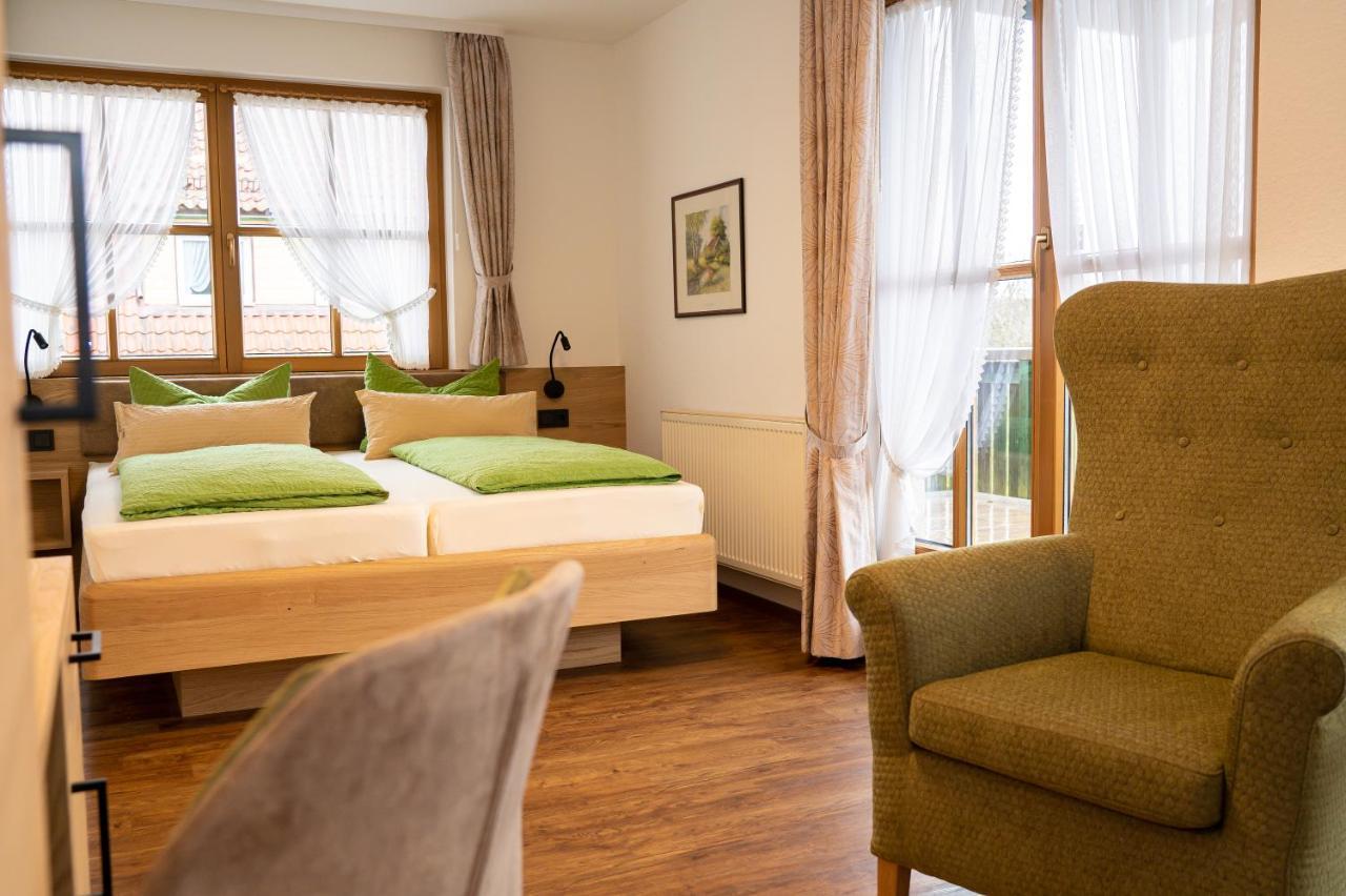 Hotel Und Berggasthof Zum Sonnenhof 소르지 외부 사진