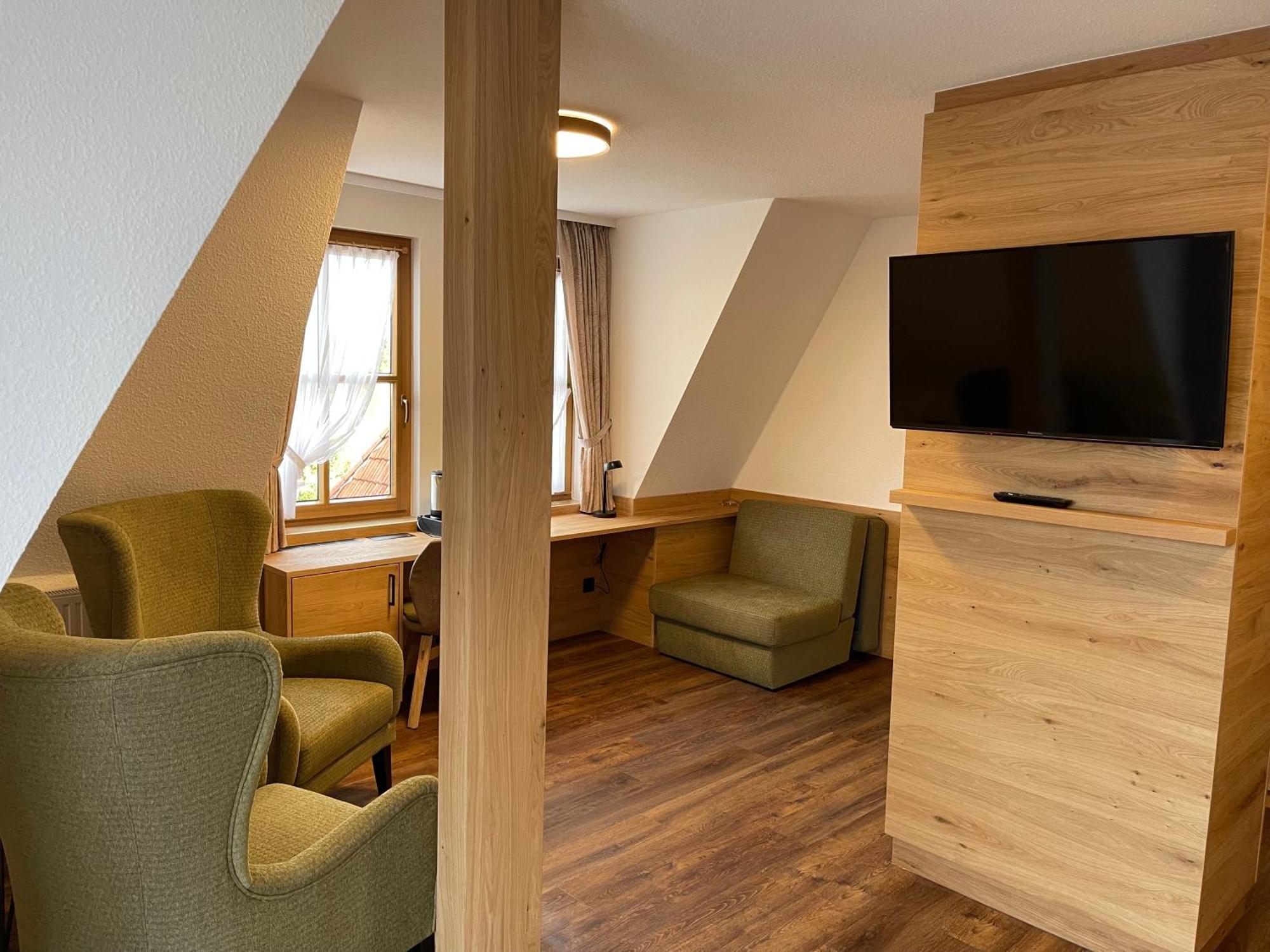 Hotel Und Berggasthof Zum Sonnenhof 소르지 외부 사진